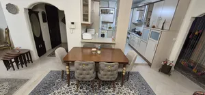 تجریه خرید میز و صندلی ناهارخوری ۶ نفره مدل رویس طرح فندقی کد 045s