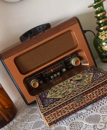 رادیو گولون مدل RX-BT88