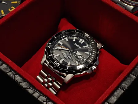 جعبه ساعت مدل 1402