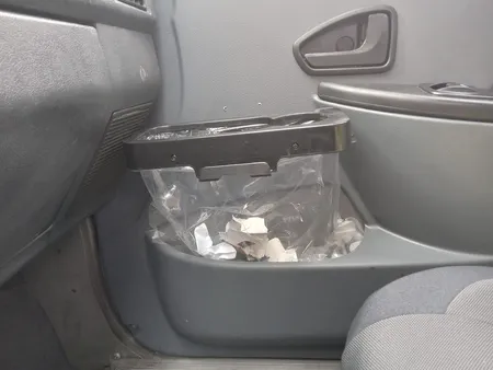 نگهدارنده تلفن همراه و جالیوانی سطل زباله مخصوص خودرو مدل 123