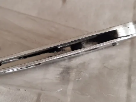 دسته تیغ اصلاح ابرو مدل SA002