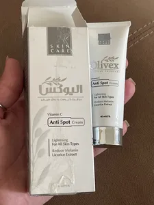 تجریه خرید کرم ضد لک الیوکس مدل Olive Oil حجم 40 میلی لیتر