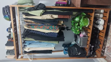 رگال لباس مدل چوبی دوطبقه تاجدار