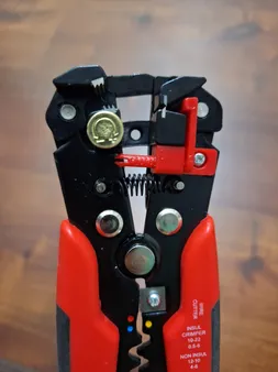 انبر سیم لخت کن مدل HSD 2 سایز 9 اینچ