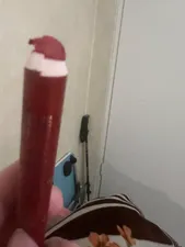 تجریه خرید رژ لب مدادی لچیک مدل LongLasting کد 02