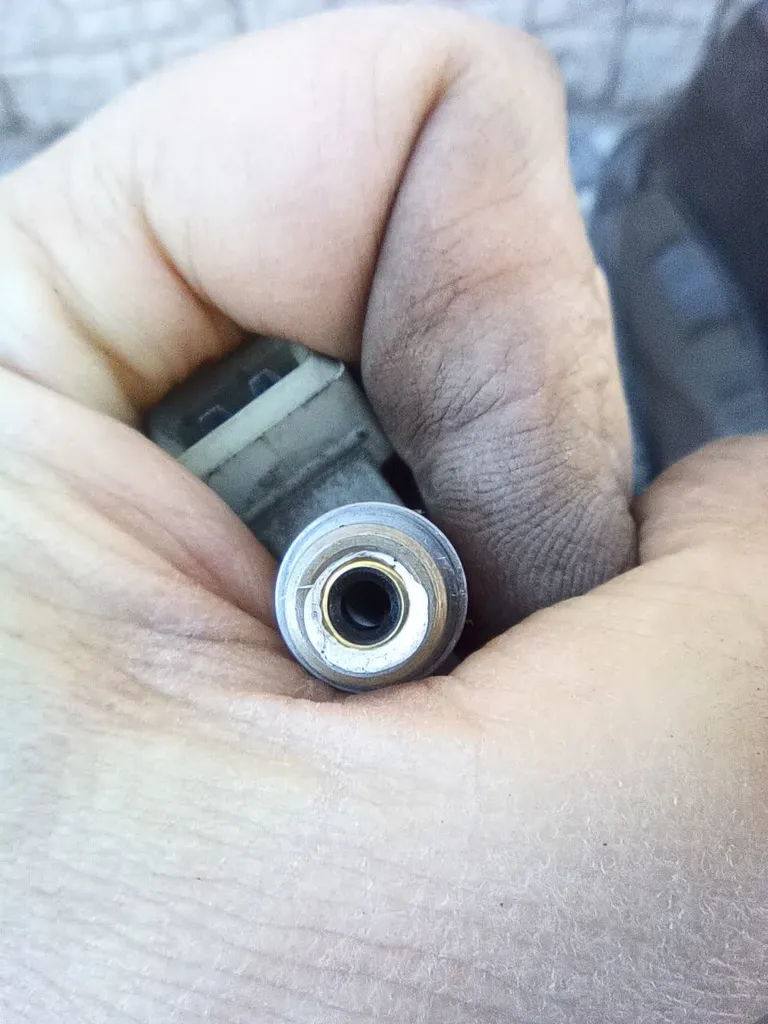 فیلتر سوزن انژکتور خودرو  مدل AY-2130 بسته 4 عددی