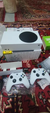 مجموعه کنسول بازی مایکروسافت مدل Xbox Series S ظرفیت 512 گیگابایت به همراه دسته اضافی
