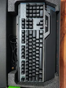 تجریه خرید کیبورد گیمینگ گرین مدل GK803-RGB، مکانیکال سوییچ آبی، Full-Size، نورپردازی RGB