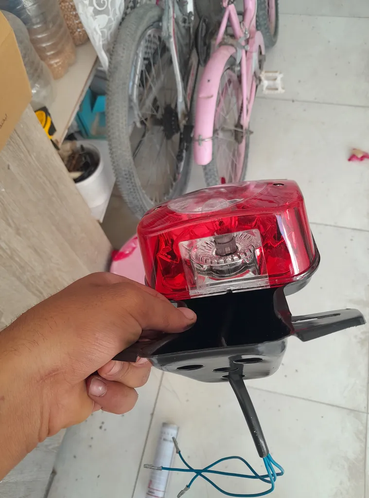 چراغ خطر موتور سیکلت وارون مدل پروازی کد B-40 مناسب برای هوندا 125