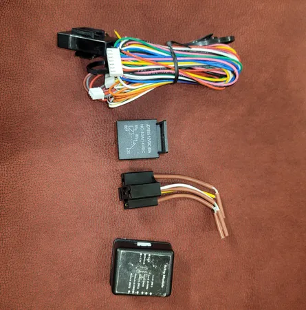 ردیاب خودرو وی فایندر مدل W500