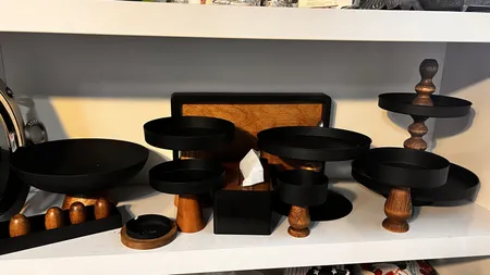 میوه خوری مدل فلزی پایه چوبی