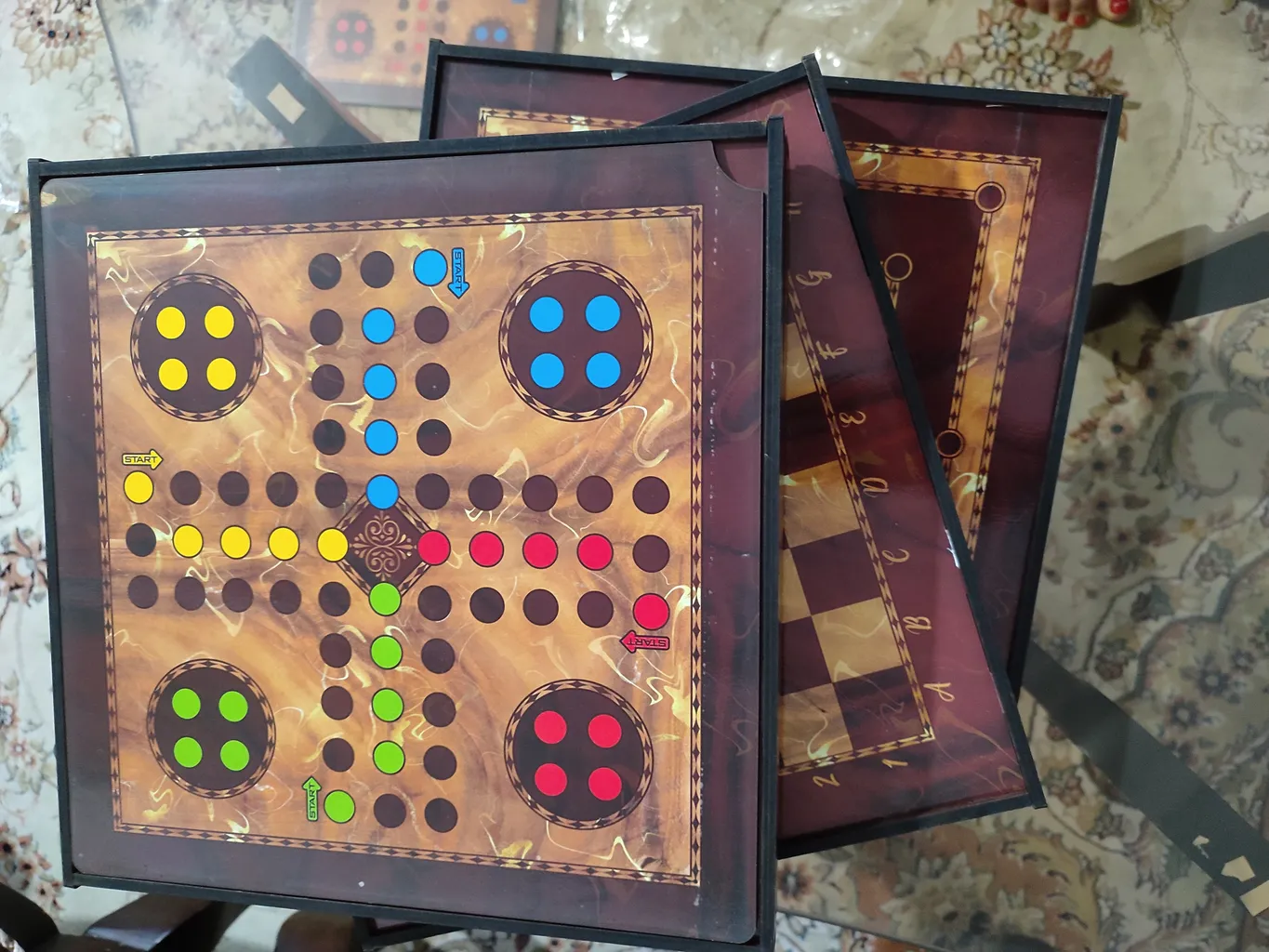 بازی فکری منچ و شطرنج فروردین مدل 08 بسته 8 عددی