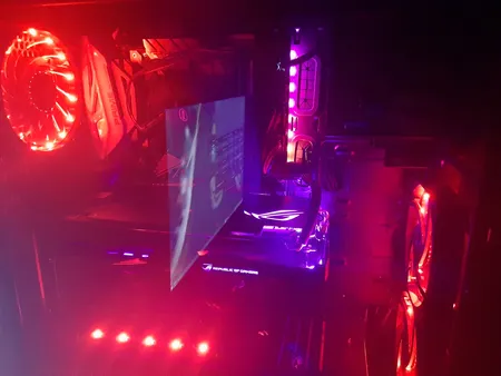 کیس کامپیوتر گیمینگ گرین مدل STRIKER