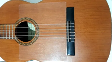 گلپیدور گیتار طرح هرکو مدل ID01