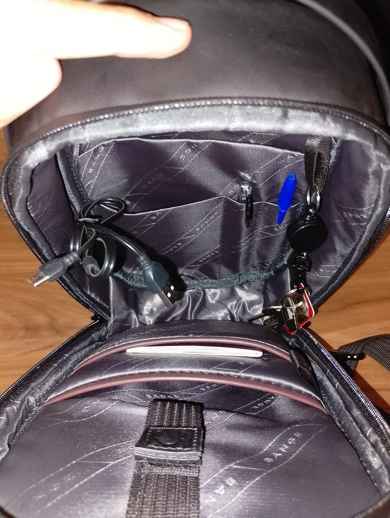 کیف کراس بادی مردانه بنج مدل 7256