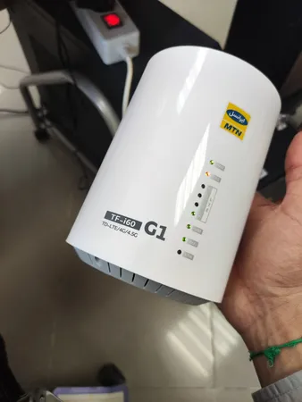 مودم TD-LTE ایرانسل مدل رومیزی TF-i60 G1 به همراه سیم دوقلو و 300 گیگ اینترنت 6 ماهه