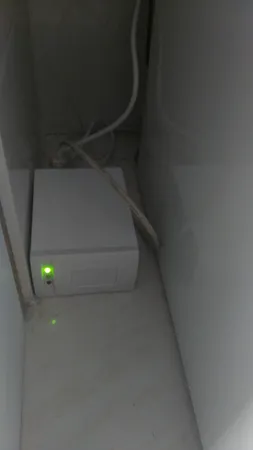 محافظ ولتاژ آنالوگ تیراژه مدل S4004 مناسب برای یخچال و فریزر