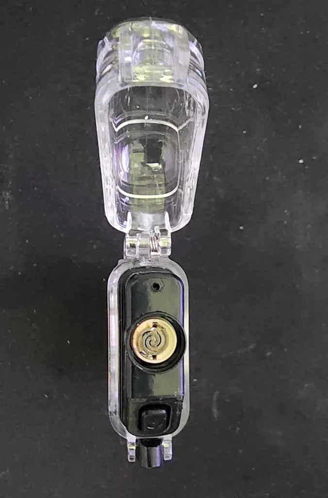 فندک مدل LR85