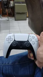 کنسول بازی سونی مدل PlayStation 5 ظرفیت 825 گیگابایت ریجن 1200 آسیا به همراه دسته اضافی و پایه شارژر و هدست