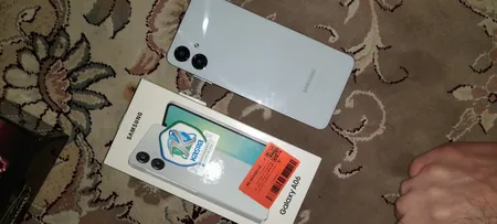 گوشی موبایل سامسونگ مدل Galaxy A06 دو سیم کارت ظرفیت 64 گیگابایت و رم 4 گیگابایت