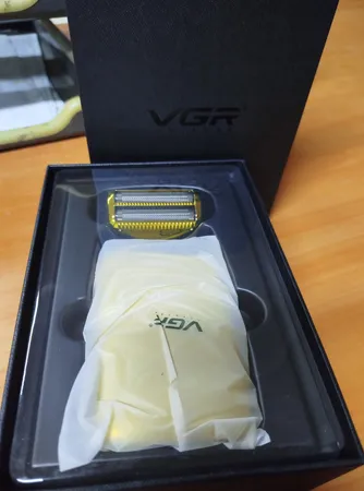 ماشین اصلاح موی صورت وی جی ار مدل V-399