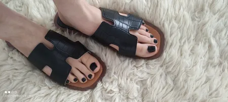 صندل زنانه نیکتا مدل روفرشی 3100-5-BK