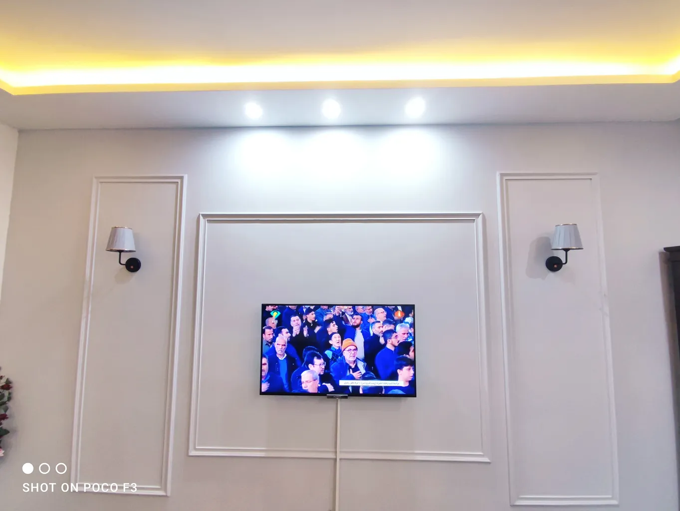 چراغ دیواری نورهام مدل پر