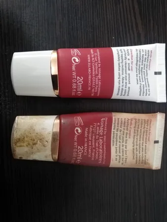 کرم ضد آفتاب رنگی الارو SPF25 سری Foundation Effect مدل Natural Beige مناسب انواع پوست تحت لیسانس حجم 40 میلی لیتر