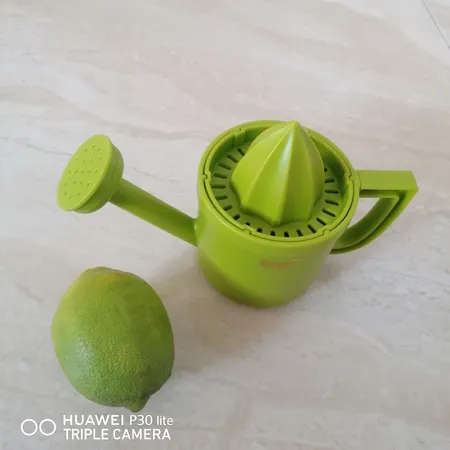 آبمیوه گیری دستی لیمون مدل 2051