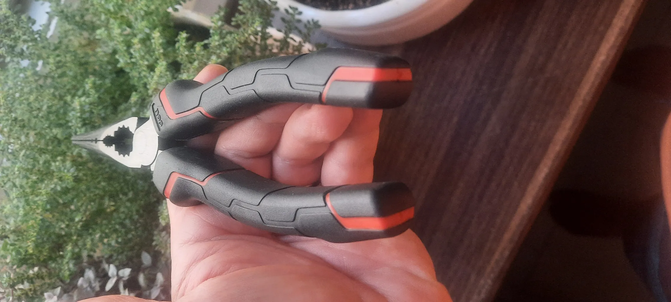 انبر دم باریک دلی مدل DL0104 سایز 8 اینچ