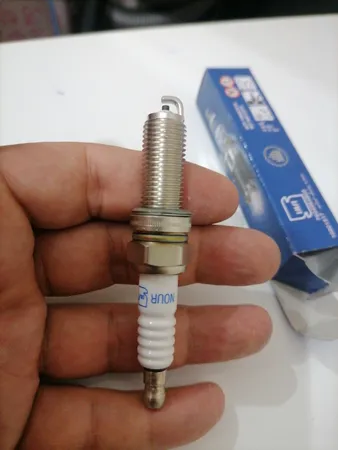 شمع خودرو نور مدل YRFNE مناسب برای یورو 4 بسته 4 عددی