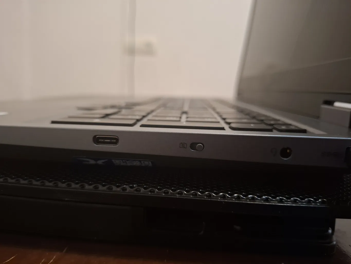 لپ تاپ 15.6 اینچی لنوو مدل LOQ 15IAX9-i5 12450HX-24GB DDR5-512SSD-RTX4050-FHD