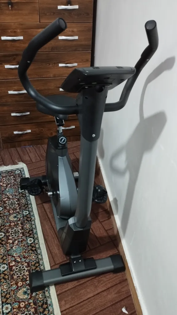 دوچرخه ثابت خانگی الکترو مگنت هاوس فیت مدل HB-8110HPM