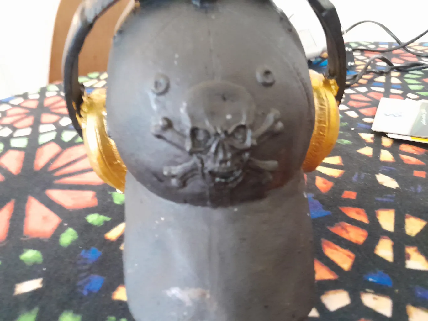 مجسمه مدل اسکلت هدفون دار کد  2323