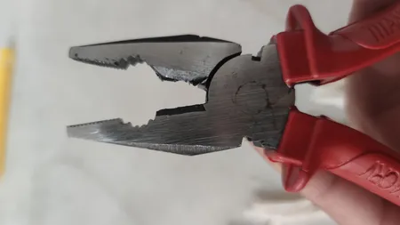 انبر دست مدل BKF00 سایز 8 اینچ