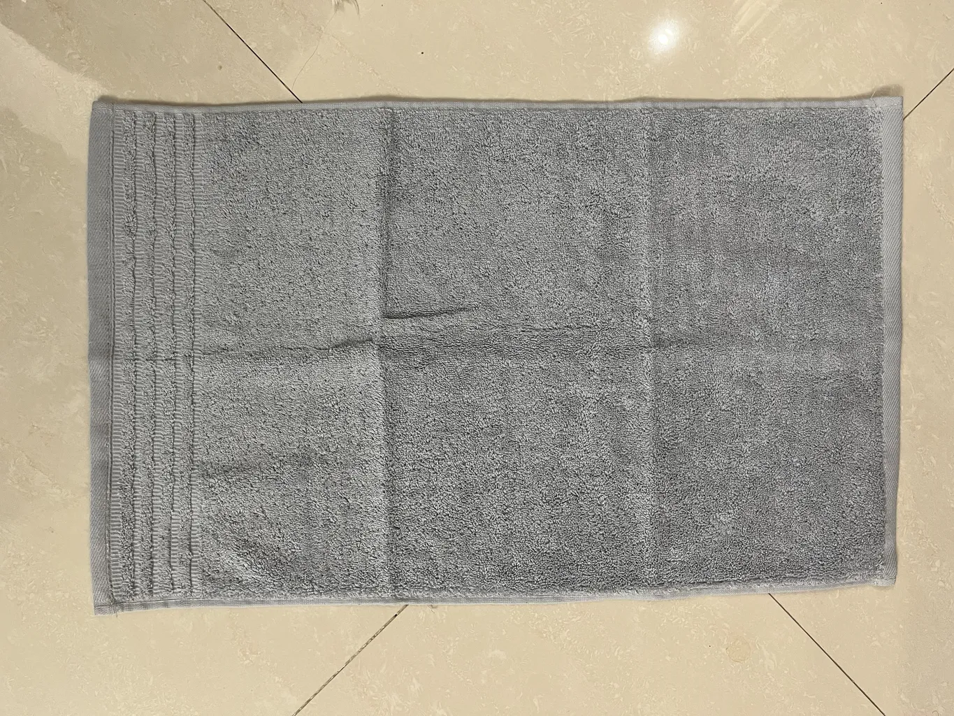 حوله دستی ارس مدل وین سایز 40x60 سانتی متر