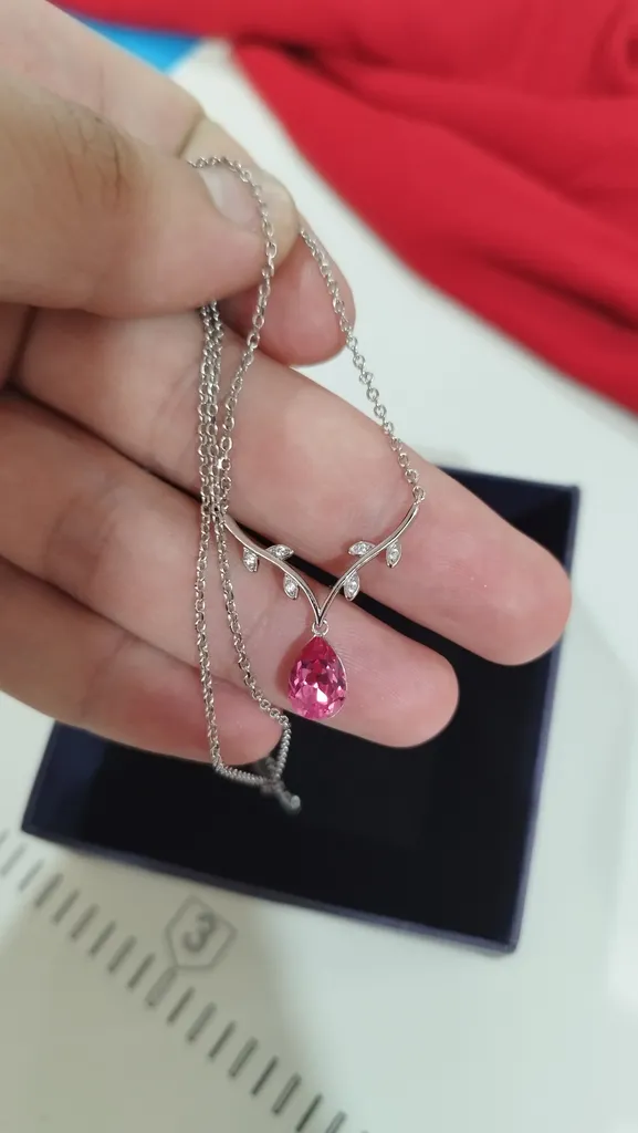 گردنبند نقره زنانه سواروسکی مدل اشک کد 066587