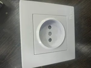 تجریه خرید پریز توکار بکر مدل آسان