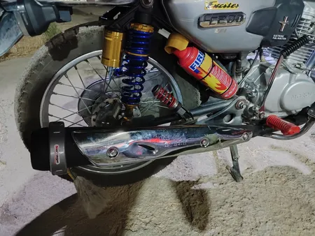اگزوز موتور سیکلت مدل 01 مناسب برای هندا 125