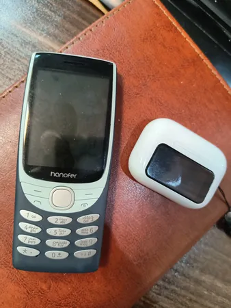 گوشی موبایل هانوفر مدل 8210 دو سیم کارت