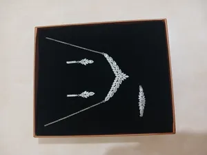 تجریه خرید نیم ست نقره زنانه مدل برلیان امرالد AMT-N212