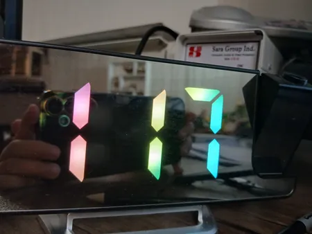 ساعت رومیزی دیجیتال مدل صفحه رنگی پروژکتوردار کد DCX-673