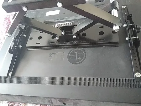 پایه دیواری نکست مدل BN-B50 دو بازو مناسب برای تلویزیون های 26 تا 56 اینچی