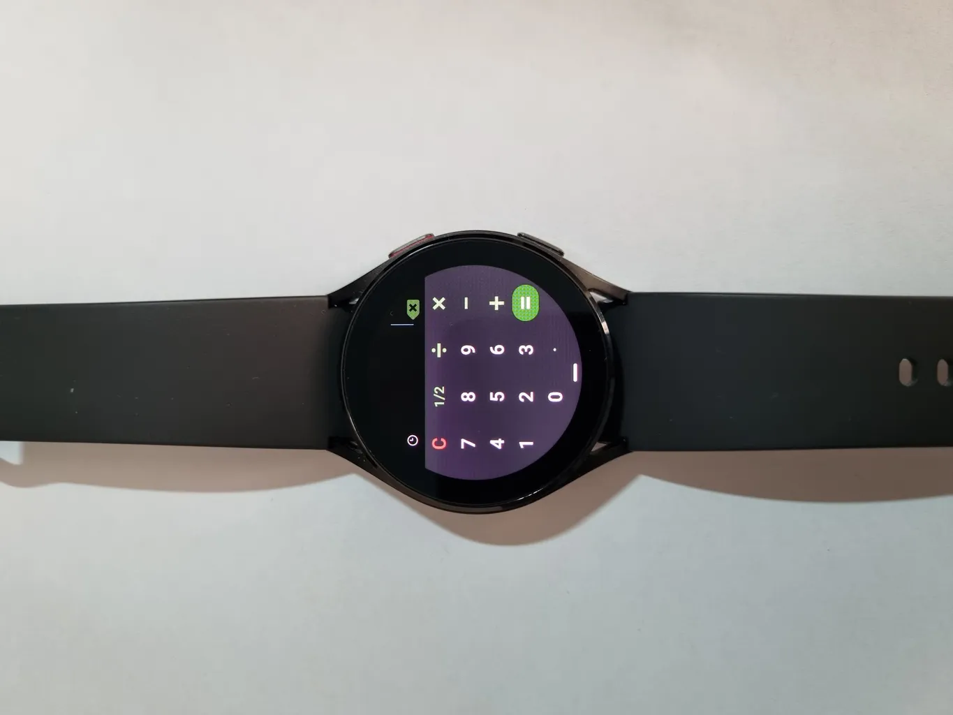 ساعت هوشمند 40 میلی‌متری سامسونگ مدل Galaxy Watch4 با بند سیلیکونی