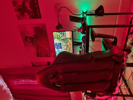 صندلی گیمینگ ریزر مدل parla