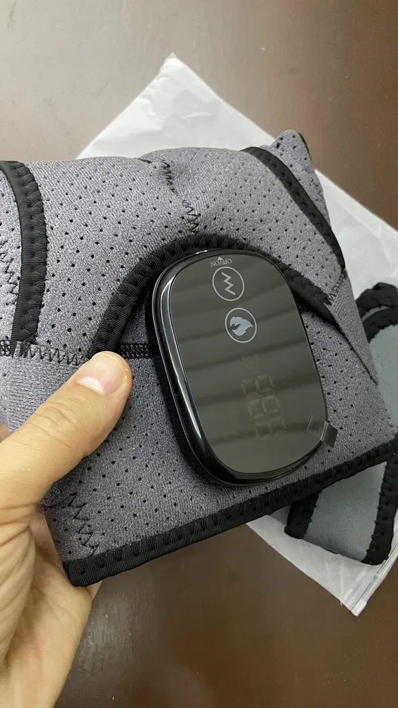 ماساژور زانو و شانه بنکس مدل D1022006