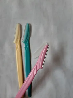 تیغ اصلاح ابرو تینکل مدل PRO1 بسته 3 عددی