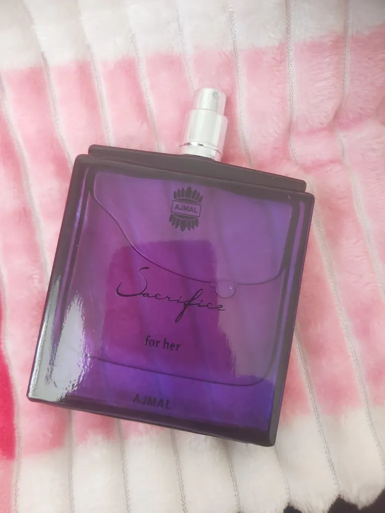 ادو پرفیوم زنانه اجمل مدل Sacrifice for Her حجم 50 میلی لیتر