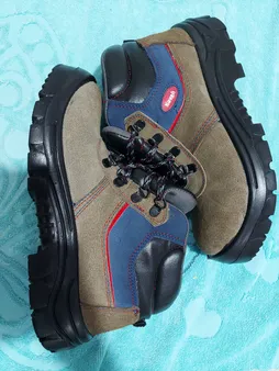 پوتین ایمنی کفش کاوه مدل 204