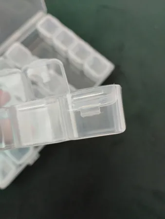 جعبه ابزار خیاطی مدل نظم دهنده منجوق کد 00